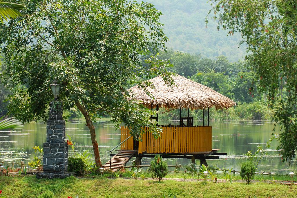 Soma Birds Lagoon Hotel Kotamangalam Екстериор снимка
