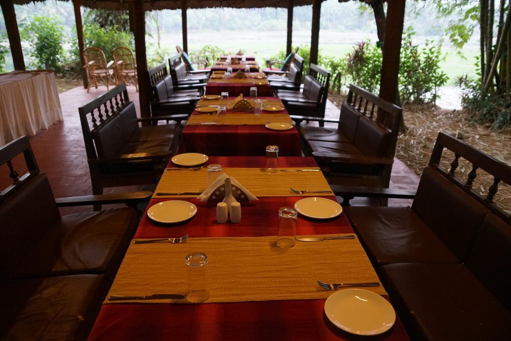 Soma Birds Lagoon Hotel Kotamangalam Екстериор снимка