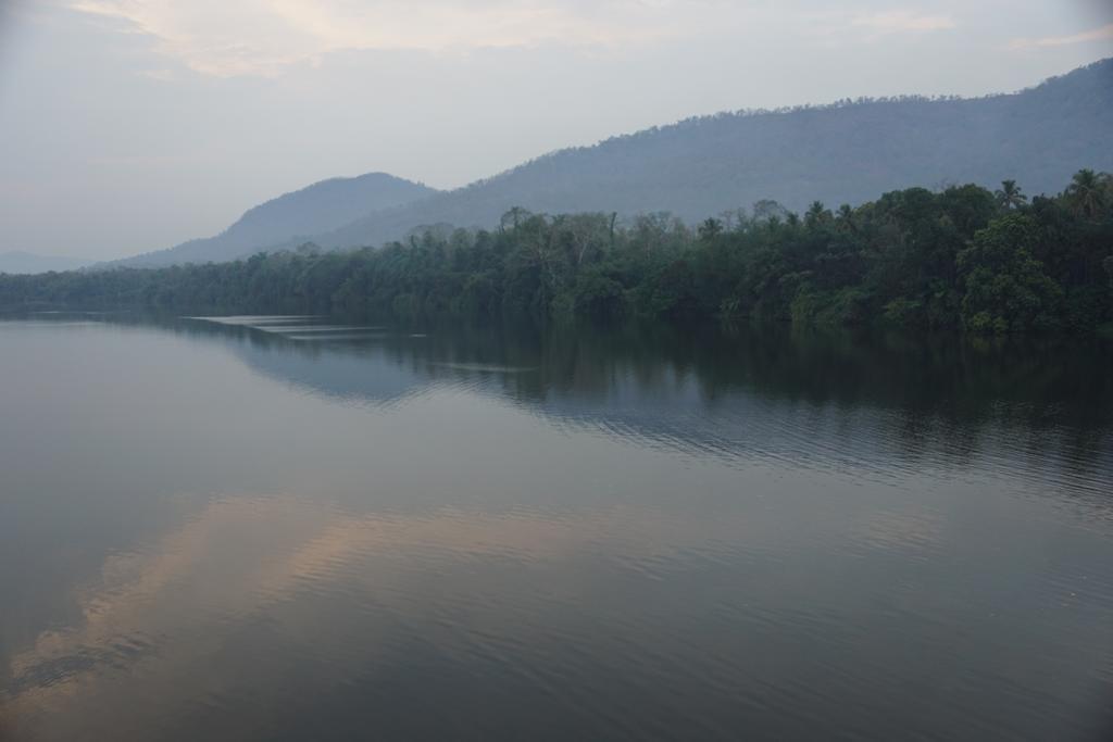 Soma Birds Lagoon Hotel Kotamangalam Екстериор снимка