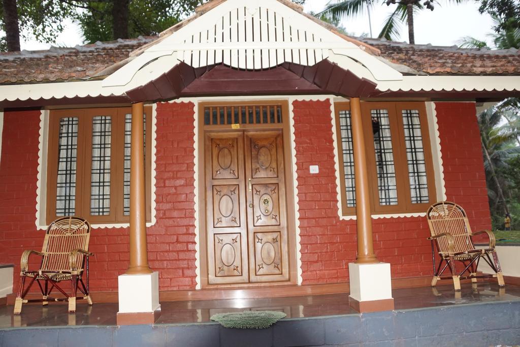 Soma Birds Lagoon Hotel Kotamangalam Екстериор снимка